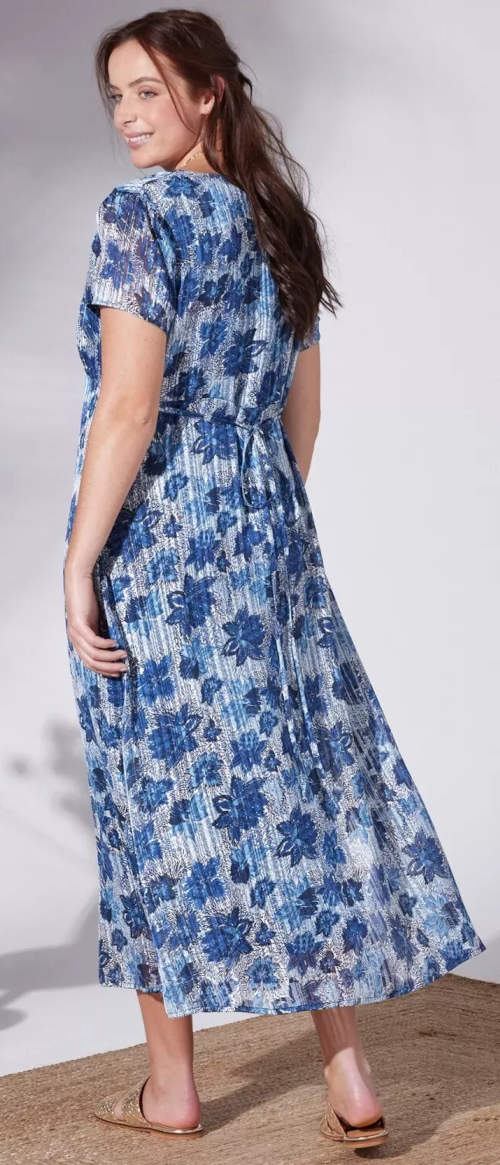 Női kék maxiruha virágmintás virágos mintával